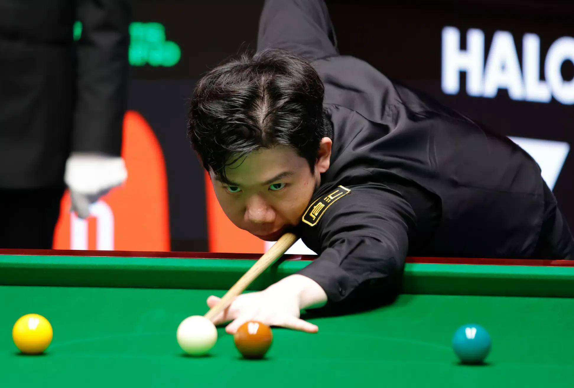 项赛事中走 项赛事中走